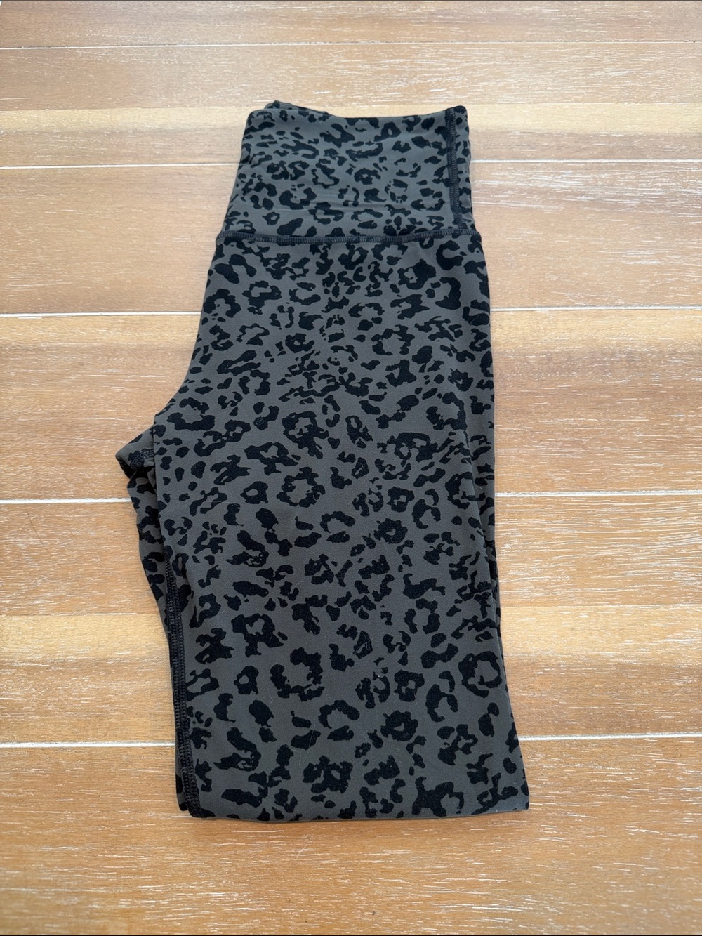 Athleta Elation Leopard Print Leggings